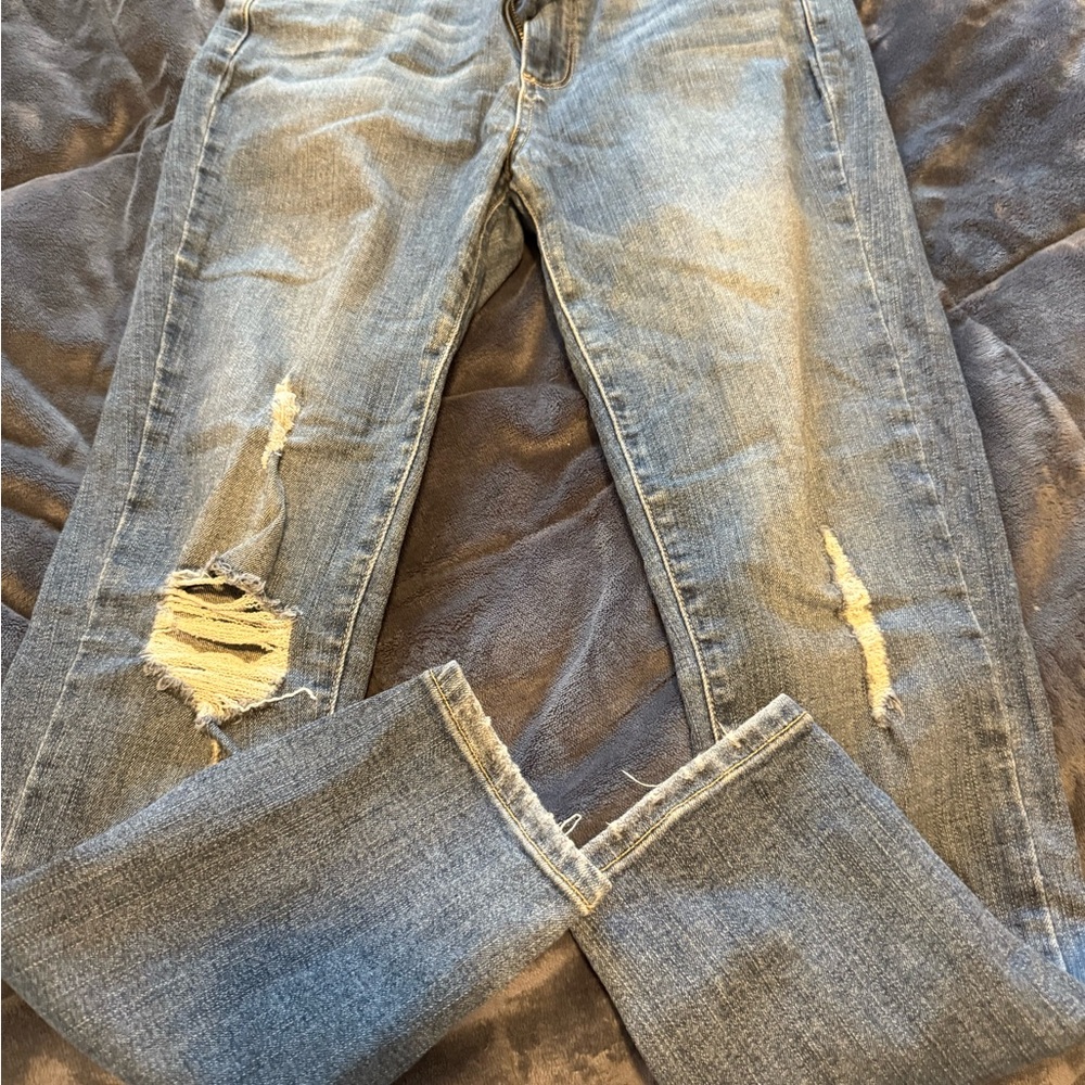 Paige Distressed Blue Jeans size 29